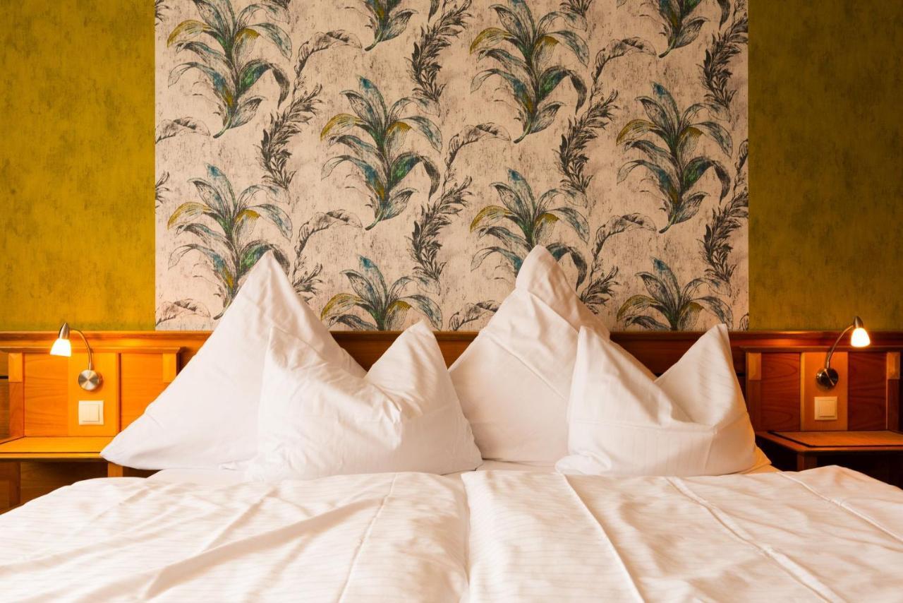 Biobausewein Wein Hotel Leben Iphofen Luaran gambar