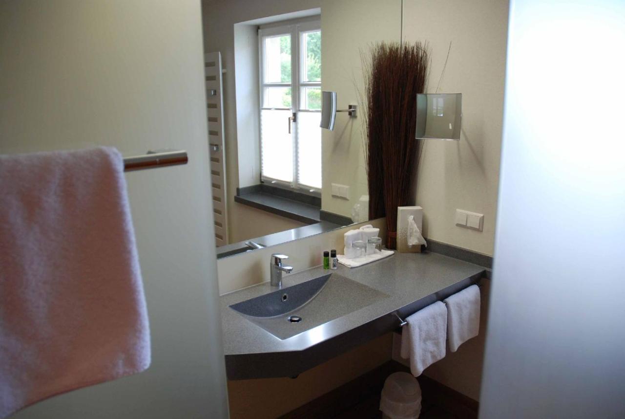 Biobausewein Wein Hotel Leben Iphofen Luaran gambar