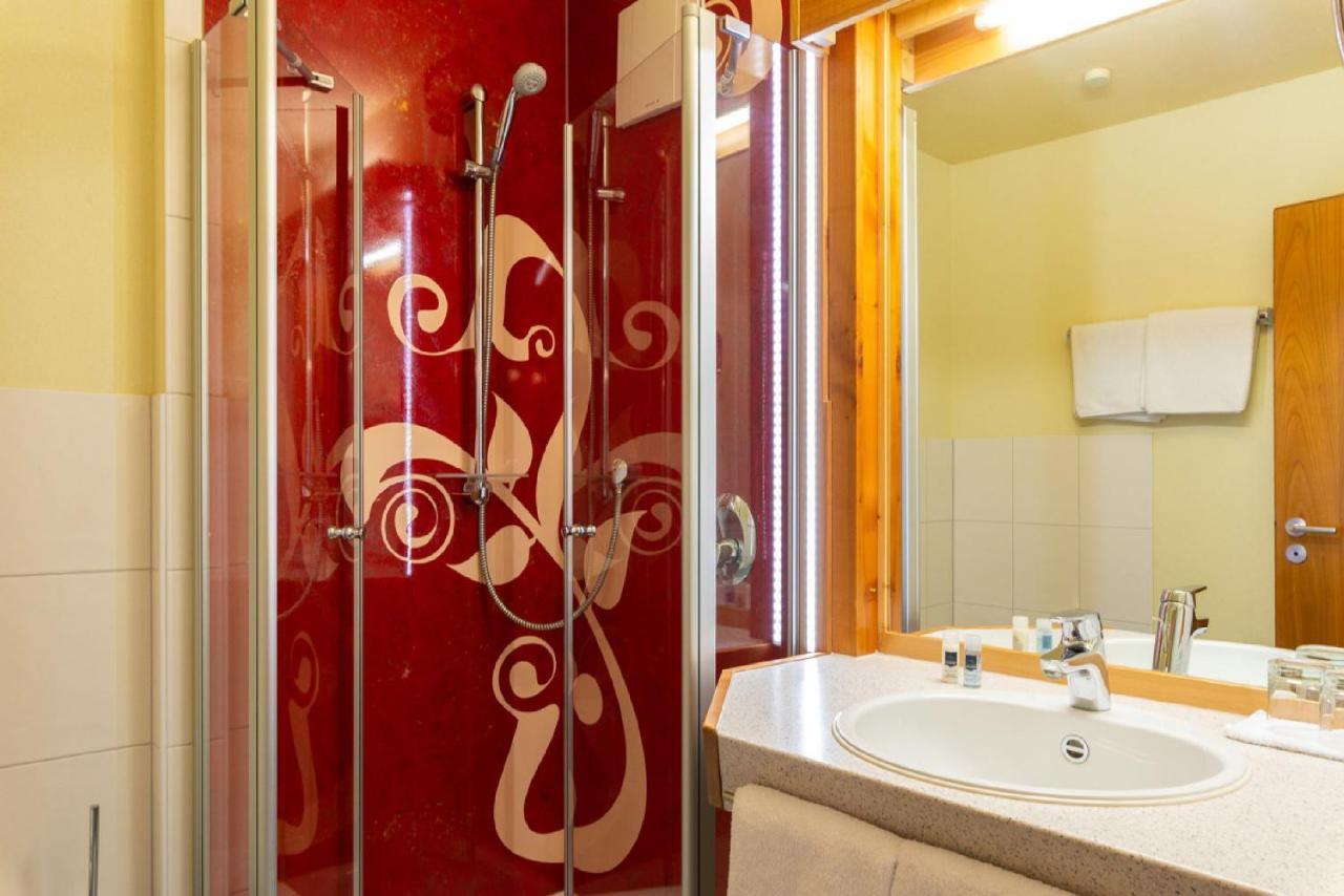 Biobausewein Wein Hotel Leben Iphofen Luaran gambar